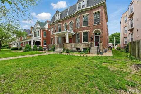 4366 W Pine Boulevard, Saint Louis, MO 63108