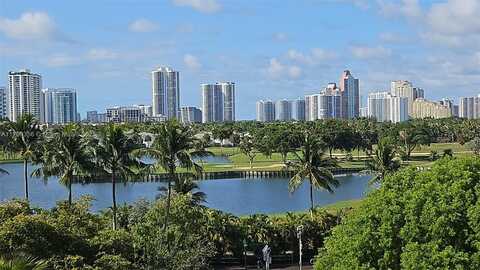 3625 N Country Club Dr, Aventura, FL 33180