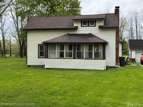1544 ROSE CENTER Road, Fenton, MI 48430