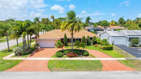 5221 Roosevelt St, Hollywood, FL 33021