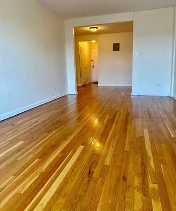 35 -40 75th Street, Queens, NY 11372