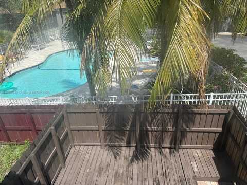 4701 NW 9th Dr, Plantation, FL 33317