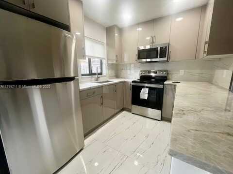 4040 NW 31st Ter, Lauderdale Lakes, FL 33309