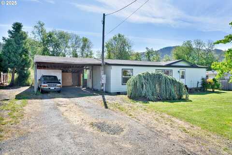 38 N HYLAND LN, Lowell, OR 97452