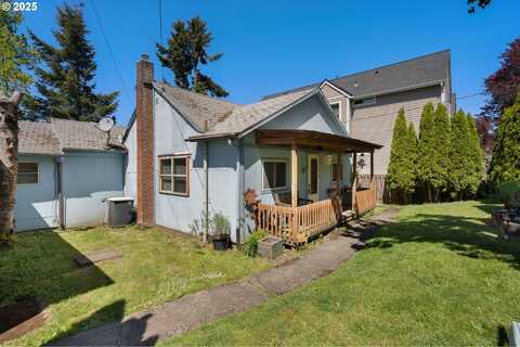 8921 SW 7TH AVE, Portland, OR 97219