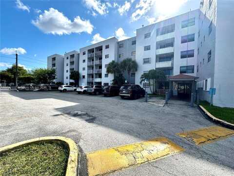 8145 NW 7th St, Miami, FL 33126