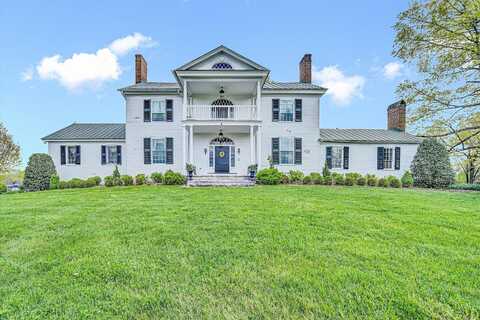 420 S Church ST, Fincastle, VA 24090