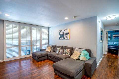 1350 N Escondido Blvd, Escondido, CA 92026