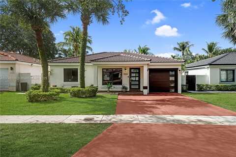 9054 NW 193rd Ter, Hialeah, FL 33018