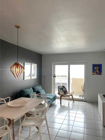 6801 Harding Ave, Miami Beach, FL 33141