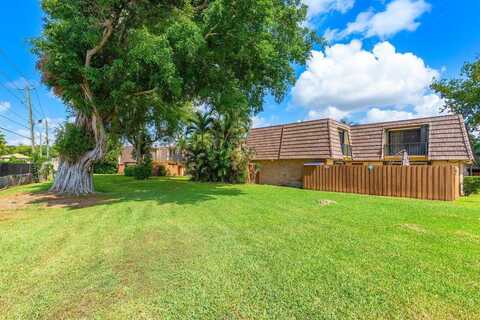 853 Springdale Circle, Palm Springs, FL 33461