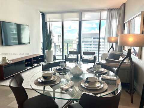 88 SW 7th St, Miami, FL 33130