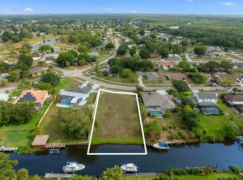 420 NE Cornwall Avenue, Port Saint Lucie, FL 34983