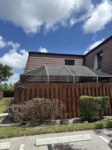 7754 Courtyard Run W, Boca Raton, FL 33433