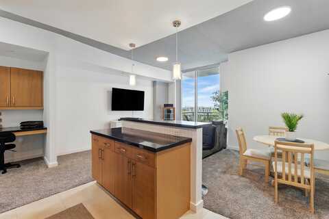 300 S Australian Avenue, West Palm Beach, FL 33401