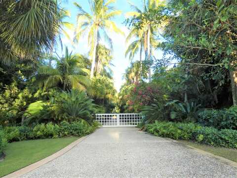 521 S Beach Road, Jupiter Island, FL 33455
