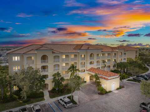 33 Harbour Isles 201 Drive W, Fort Pierce, FL 34949