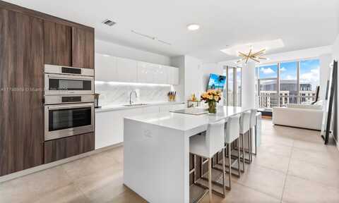 851 NE 1st Ave, Miami, FL 33132