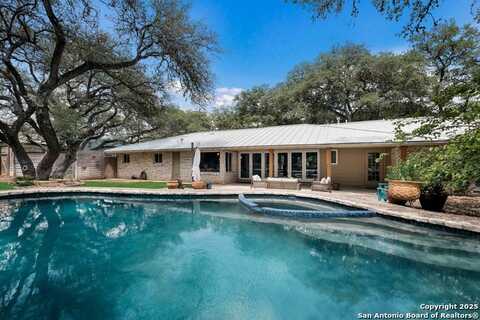 11105 Vance Jackson, San Antonio, TX 78230