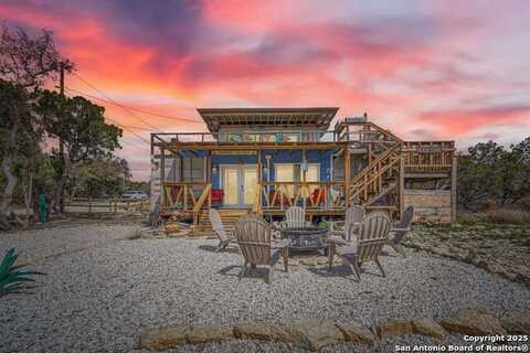 132 Spanish Oak, Bandera, TX 78003