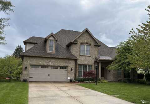912 Kings Park, Monroe, MI 48161