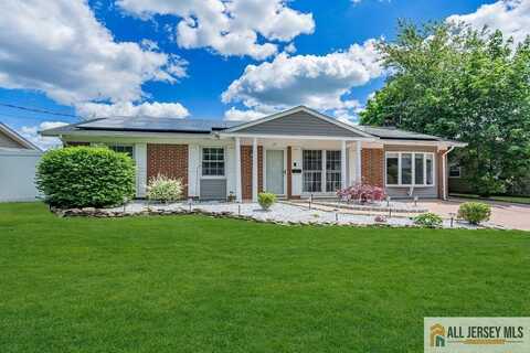 19 Evergreen Terrace, Monroe, NJ 08831