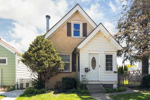 2214 S 60th St, West Allis, WI 53219