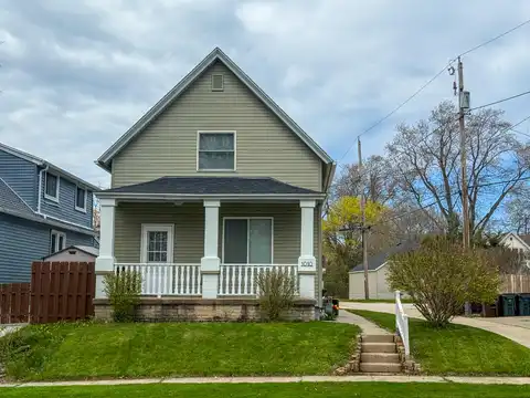 1010 Oak St, South Milwaukee, WI 53172