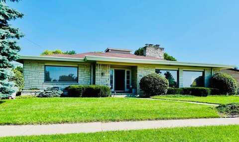 7814 2nd Ave, Kenosha, WI 53143