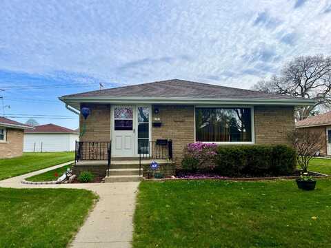 6951 W Verona Ct, Milwaukee, WI 53219