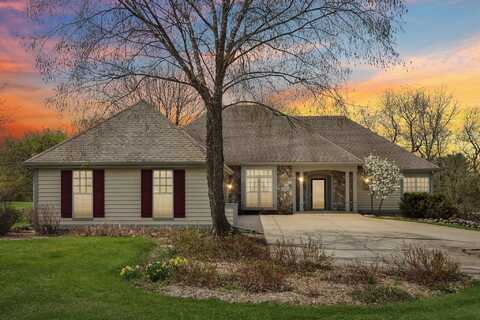 655 Moraine Ct, Colgate, WI 53017