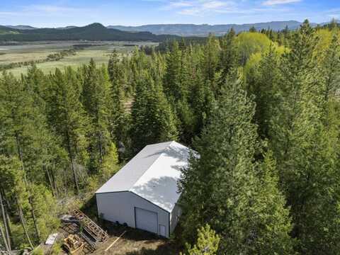4395b Hesseltine Rd, Valley, WA 99181