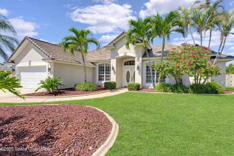 588 Rio Casa Drive N, Indialantic, FL 32903