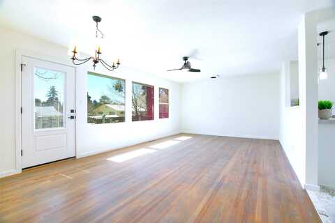 445 Rim Road, Los Alamos, NM 87544