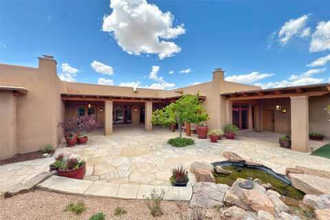 45 Violet Circle, Santa Fe, NM 87506