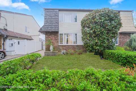 100 Bionia Avenue, Staten Island, NY 10305