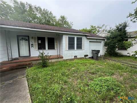 406 Lariat Lane, Victoria, TX 77901