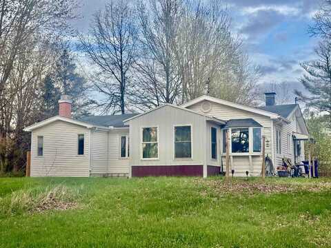 6215 S Graham, Saint Charles, MI 48655
