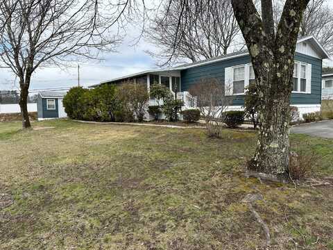 22 Farmington Drive, Dover, NH 03820