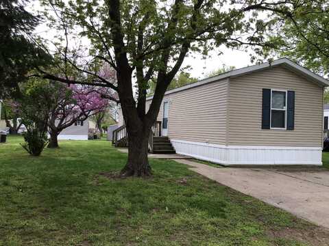 49 Brookside Manor, Goshen, IN 46526