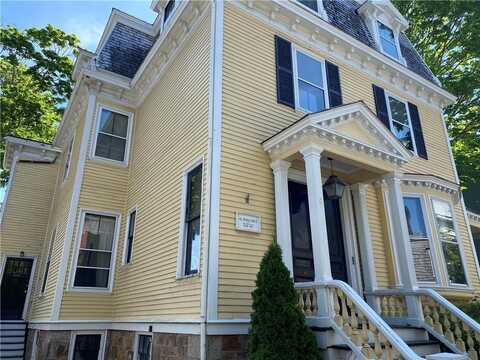 12 Clarke Street, Newport, RI 02840