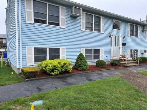 9 Oxford Street, East Providence, RI 02914