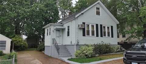72 HILLCREST Avenue, Pawtucket, RI 02860