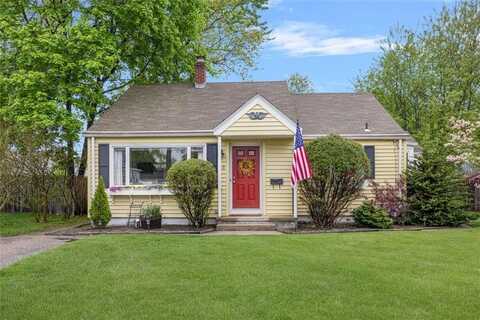 83 Myrtle Avenue, Warwick, RI 02886