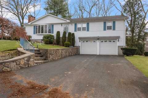 28 Wisteria Drive, Coventry, RI 02816