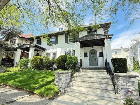 404 Lloyd Avenue, Providence, RI 02906