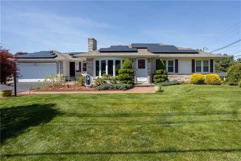21 Boundary Avenue, Johnston, RI 02919