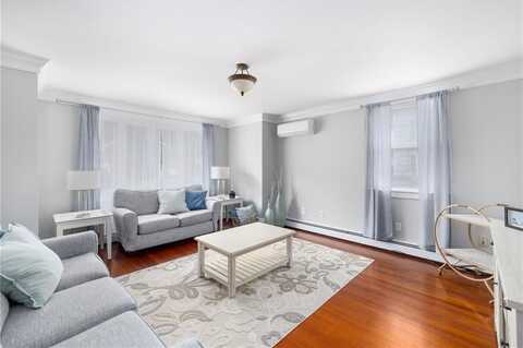 23 Vernon Avenue, Newport, RI 02840