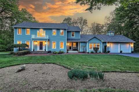 66 Tarklin Road, Smithfield, RI 02814