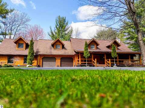 10150 Lake Dubonnet Trail, Traverse City, MI 49685